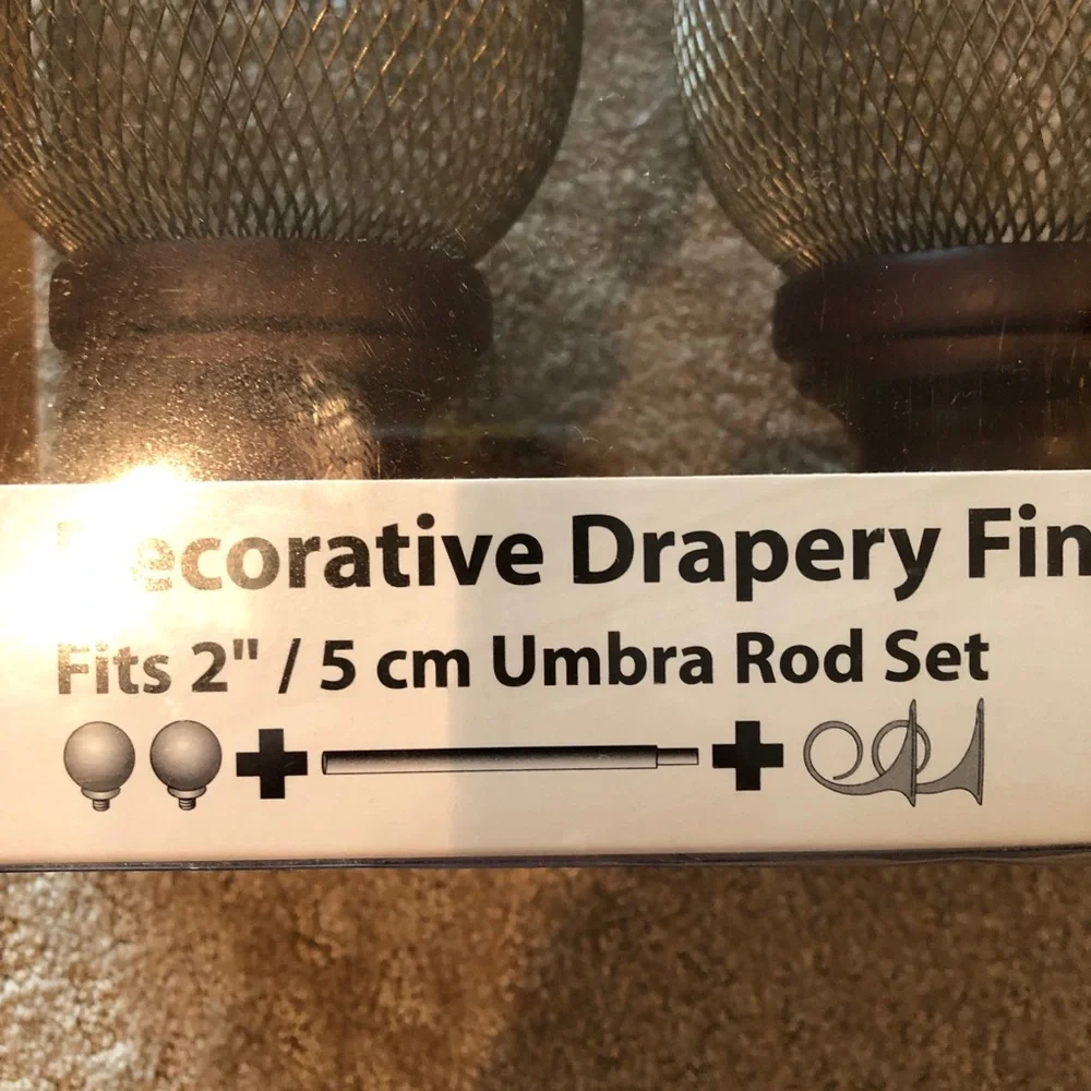 Drapery finials